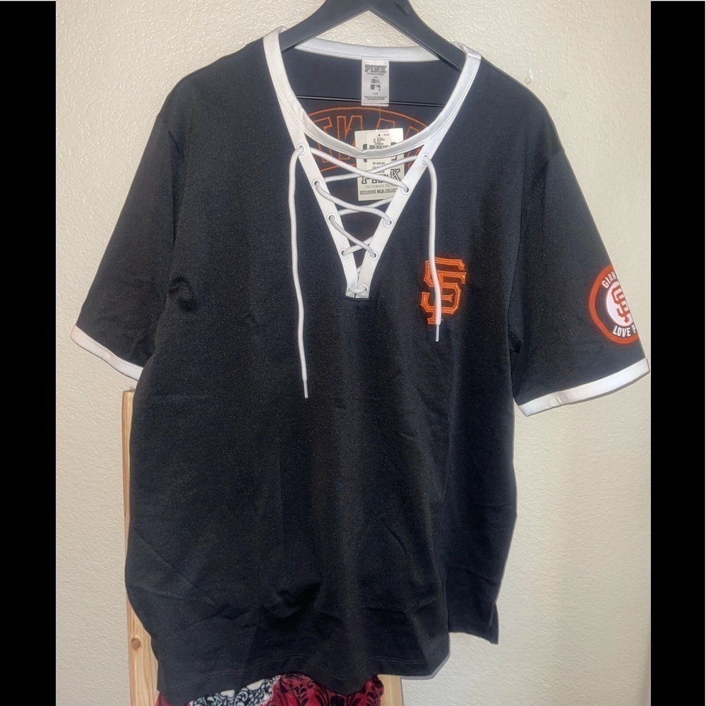NWT Pink vs san francisco giants top